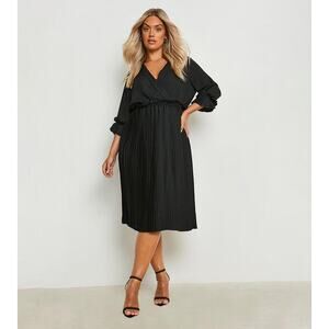 NWT Ruffle plunge detail pleated skater dress black boohoo plus 20 US cocktail